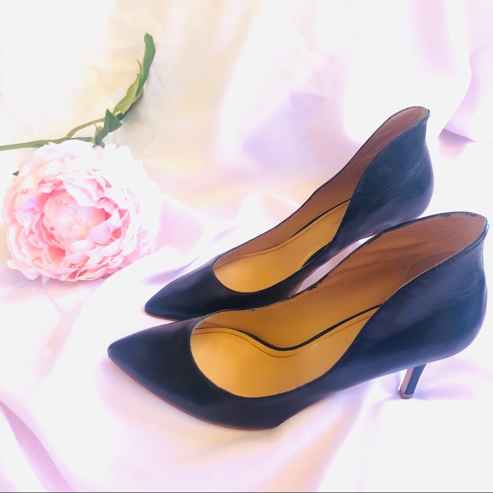 Enzo angiollini black pump heels size 12